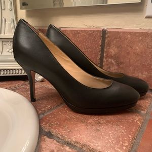 BRAND NEW UKIES black heels/ pumps platform SZ 8.5